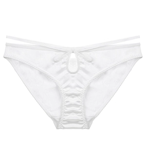Détails de culotte en satin blanc avec dentelle cil et nœud décoratif