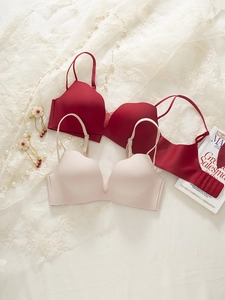 Detail of seamless wire-free bras with wavy edges and adjustable thin straps