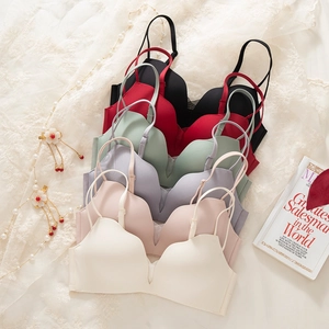 Reggiseni push-up senza ferretto senza cuciture in vari colori con scollo a V e spalline