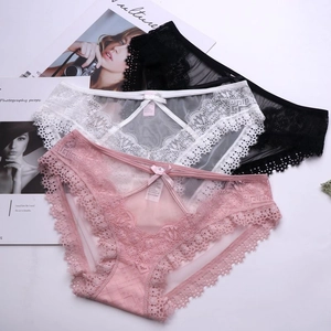 Three-pack of lace underwear featuring floral patterns and V-cut hollow details on waist