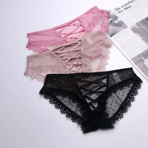 Set di 3 slip in mesh trasparente con pizzo e lacci incrociati sul retro