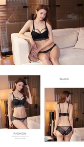 Gros plan détaillé d'un ensemble de lingerie en dentelle noire aux motifs floraux