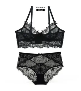 Détail de l'ensemble de lingerie en dentelle noire avec culotte haute et soutien-gorge