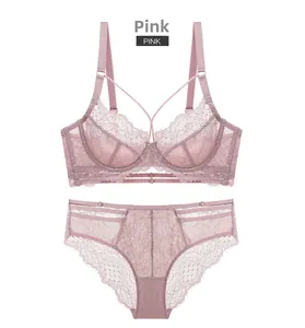 Detail von staubrosa Blumen-Spitzen-BH-Set mit verstellbaren Trägern und Spitzen-Slip