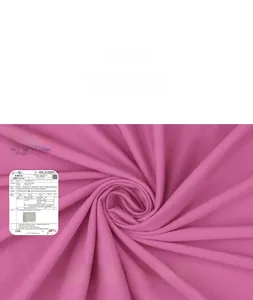 Détail du tissu fonctionnel rose rouge antibactérien 5A en nylon et élasthanne