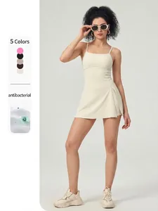 Robe de sport blanc cassé à col carré, fente latérale et fonction antibactérienne 5A