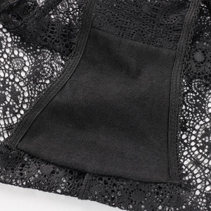 Lace floral panties for women with soft cotton crotch lining and breathable mesh details