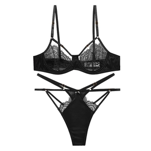 Conjunto de lencería sexy de encaje negro y satén con sujetador y tanga de tiras
