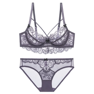 Ensemble de lingerie en dentelle française mauve avec nœuds noirs et armatures de maintien