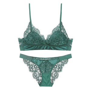 French Sexy Lace Wireless Bra And Panty Set For Women Triangle Cup Thin Lingerie Top And Bottom