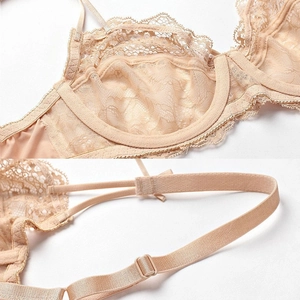 Ensemble lingerie sexy en dentelle florale transparente avec soutien-gorge à armatures nude