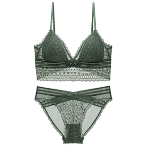 Ensemble lingerie dentelle vert foncé français avec soutien-gorge triangle sans armature