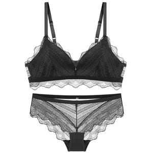 French style black wireless triangle lace bra and panty set with floral mesh design