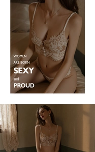 Détail de l'ensemble lingerie en dentelle champagne avec broderie florale et boutons