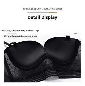 Détail des bonnets push-up avec rembourrage épais et superposition de dentelle noire