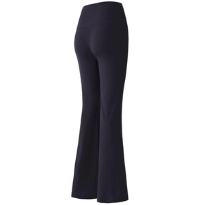 Pantalones de yoga acampanados negros de talle alto con control de barriga