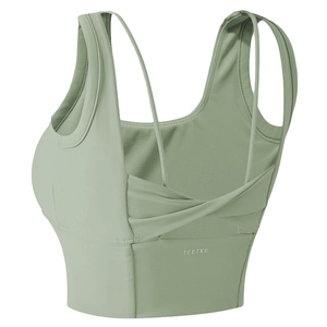 Soutien-gorge de sport vert sauge avec dos croisé torsadé et tissu extensible
