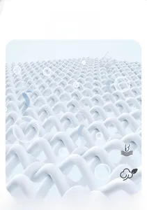 Vue macro du tissu de sport respirant et léger montrant la texture des microfibres
