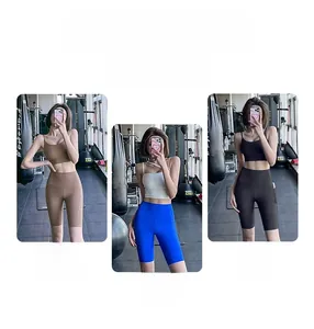 Vue en trois parties du short de cyclisme taille haute en coloris Cocoa, Bleu et Noir