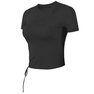Schwarzes Yoga-Crop-Top für Damen mit asymmetrischem Ausschnitt und seitlichem Kordelzug