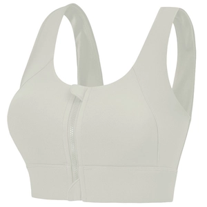 Détail d'un soutien-gorge de sport avec fermeture éclair frontale et larges bretelles