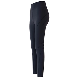 Pantaloni da yoga neri a vita alta con effetto push-up e cuciture laterali sagomate