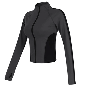 Veste de yoga slim avec col montant, fermeture éclair et passe-pouces en gris foncé
