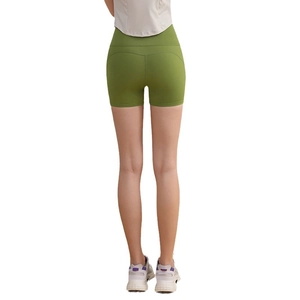 Short de yoga taille haute vert olive avec effet galbant pour fitness et sport