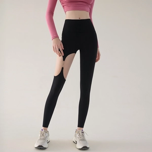 Pantalon de Yoga Sexy pour Femmes avec Découpes Leggings de Fitness à Taille Haute avec Boucles en Métal Pantalon d'Entraînement de Gym
