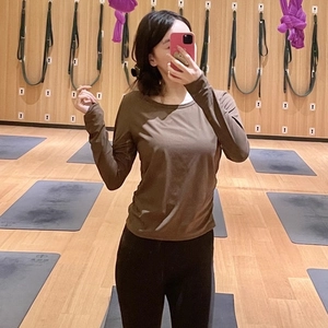 Top da Yoga a Manica Lunga Donna Slim Fit T-Shirt da Allenamento a Costine Lato Arricciato Traspirante Nylon Fitness Gym Top