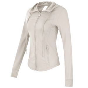 Veste de yoga cintrée à capuche beige clair avec coutures ergonomiques et passe-pouces