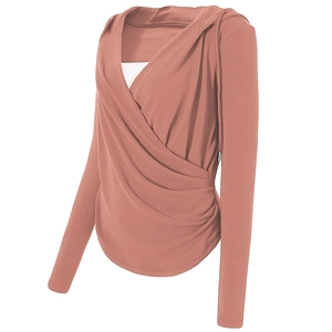 Haut de yoga à manches longues et capuche col en V rose poudré avec design deux pièces