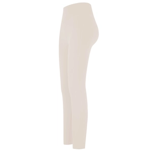 Détail du pantalon de yoga beige à taille haute montrant la ceinture et les coutures