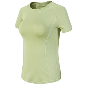 Slim fit mint green yoga t-shirt with raglan sleeves and breathable athletic fabric