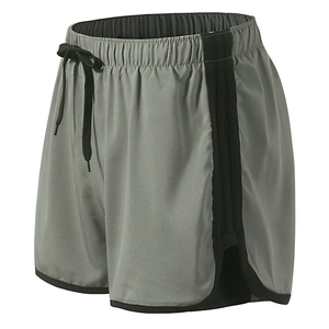 Short de sport gris pour femme avec taille élastique à cordon et liserés noirs latéraux