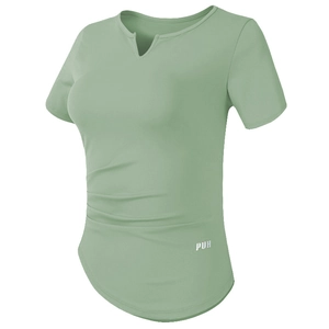 T-shirt de sport pour femme à col en V vert sauge avec détails froncés sur le côté
