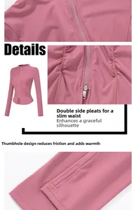 Detailansicht der Yoga-Jacke in Trockenrose mit Taillenfalten und Daumenloch-Bündchen