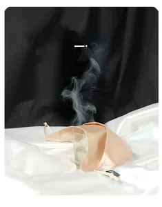 Masque en soie de mûrier 100% respirant montrant la perméabilité à l'air par vapeur
