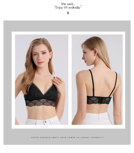 Détails avant et arrière du soutien-gorge triangle en soie noire avec dentelle festonnée