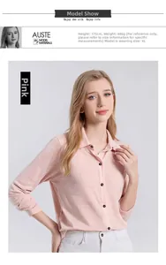 Détail de la chemise rose en laine australienne à manches longues avec col et texture soie