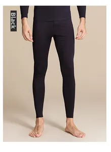 Dettaglio dei pantaloni termici in lana da uomo con polsini elastici e vestibilità slim