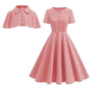 Completo vintage rosa due pezzi con gonna a linea A a maniche corte e mantella coordinata