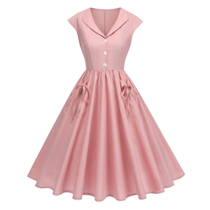 Robe vintage rose style Hepburn avec col à revers et jupe évasée coupe trapèze