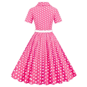 Abito retrò rosa a pois a maniche corte con cintura bianca e dettaglio colletto