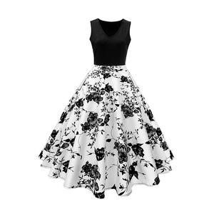 Robe rétro sans manches col V avec corsage noir et jupe évasée à imprimé floral artistique