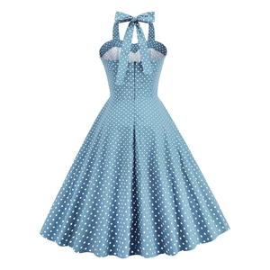 Abito retrò azzurro a pois con scollo all'americana e grande fiocco sul retro svasato