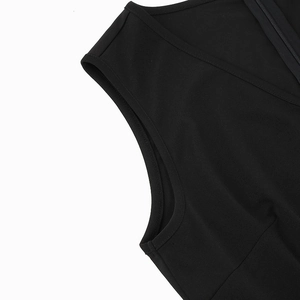 Elegant black sleeveless V-neck retro party dress with fine embroidery and back zipper