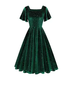 Robe trapèze élégante en velours vert émeraude avec col carré et paillettes argentées