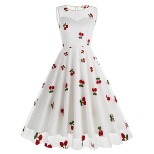 Robe Midi Trapèze Rétro des Années 50 pour Femmes Épissage en Maille Broderie Cerise Fraise Imprimé Cœur Sans Manches Fête