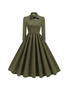 Robe vintage française vert olive foncé avec nœud papillon et jupe plissée évasée 50s